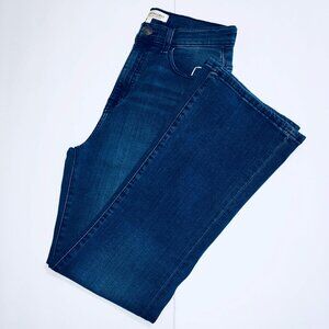 NWT. Curent/Elliott Boulevard Bootcut Jean in Vista. Sz 28 98% Cotton Stretchy.